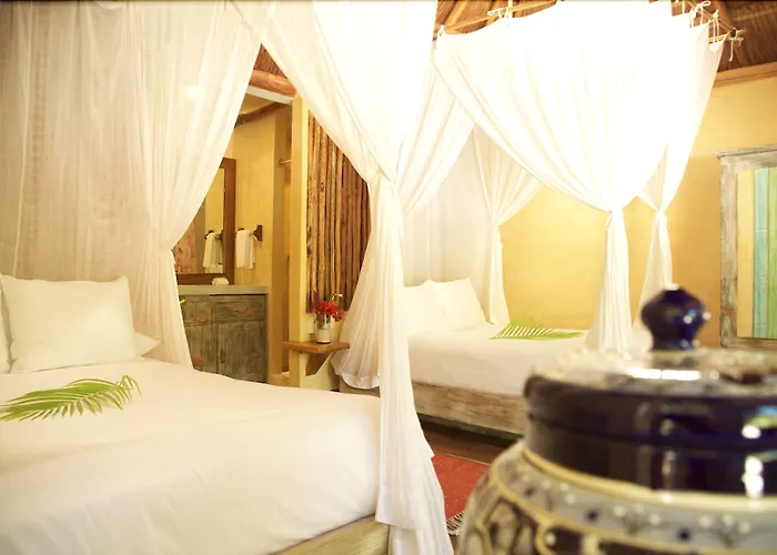 Hotel Pescadores 4*