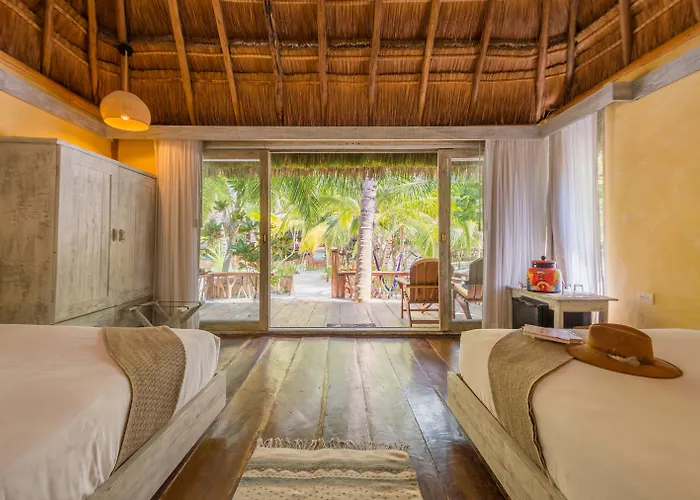 Hotel Pescadores 4*